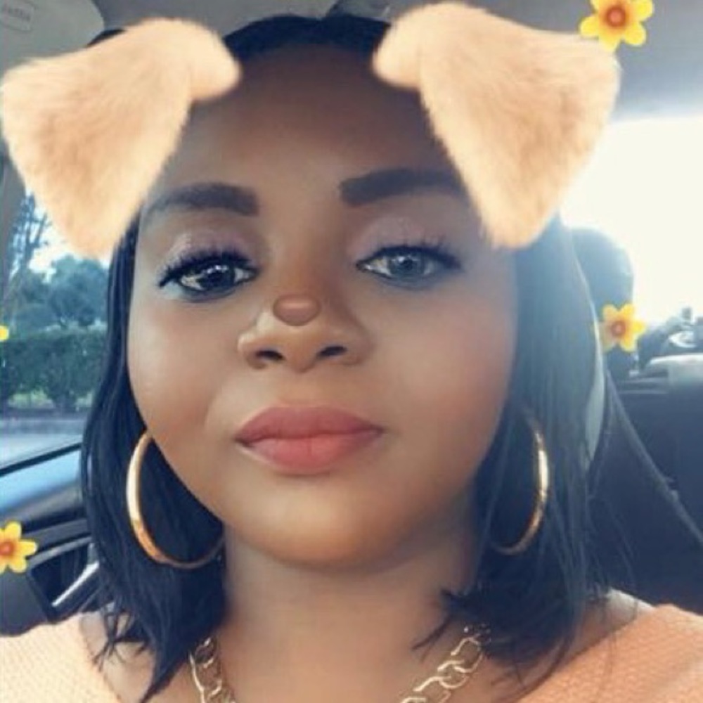 Meet your Posher, Jolie